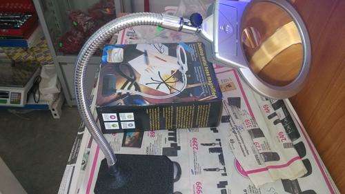 Desktop Illuminated Magnifier